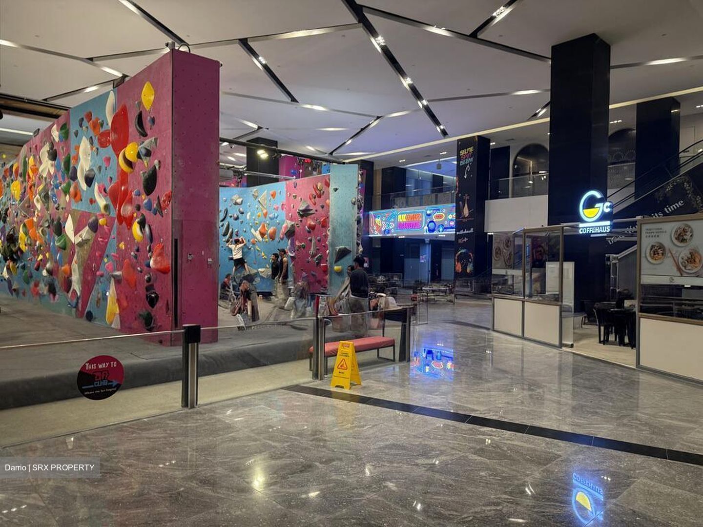 Ct Hub (D12), Retail #567476691